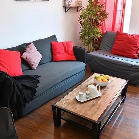 Les Cigognes Du Centre