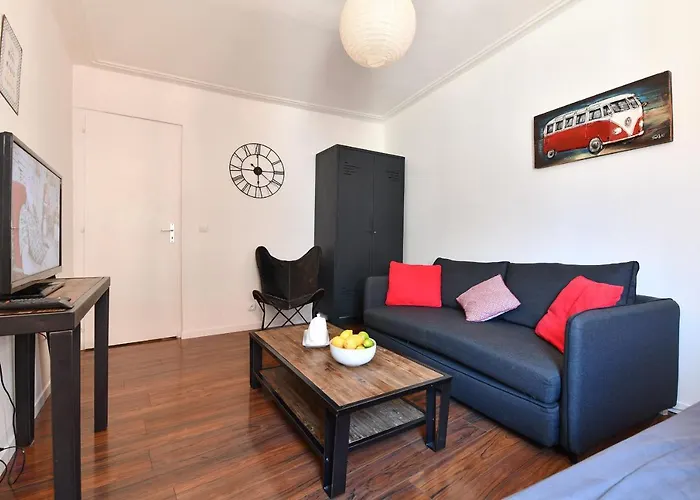 Les Cigognes Du Centre アパート *